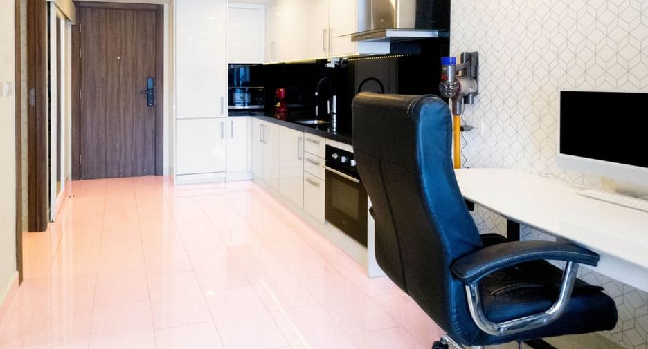 For sale 2 bedrooms condo in Bang Lamung, Chonburi
