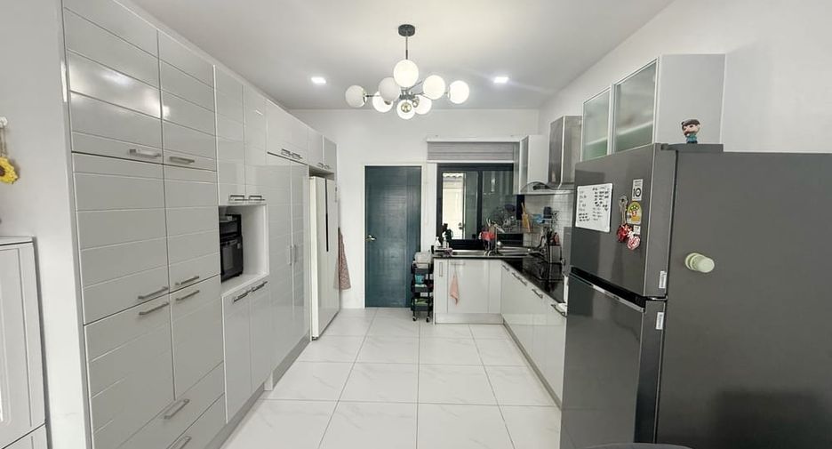 À vendre 3 chambres maison à Bang Lamung, Chonburi