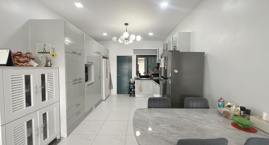 À vendre 3 chambres maison à Bang Lamung, Chonburi