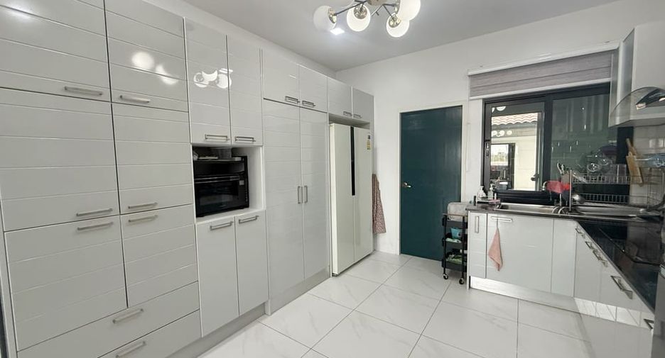 À vendre 3 chambres maison à Bang Lamung, Chonburi