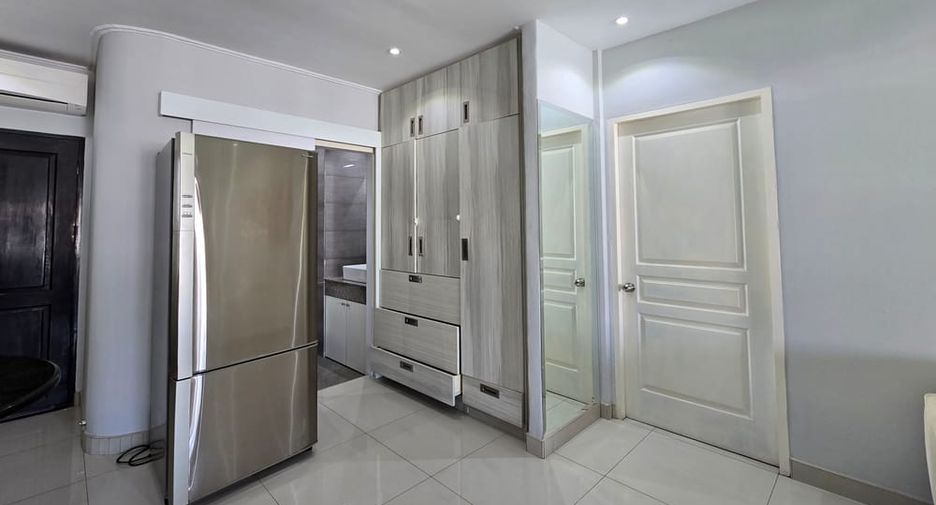 For sale 2 bedrooms condo in Jomtien, Pattaya