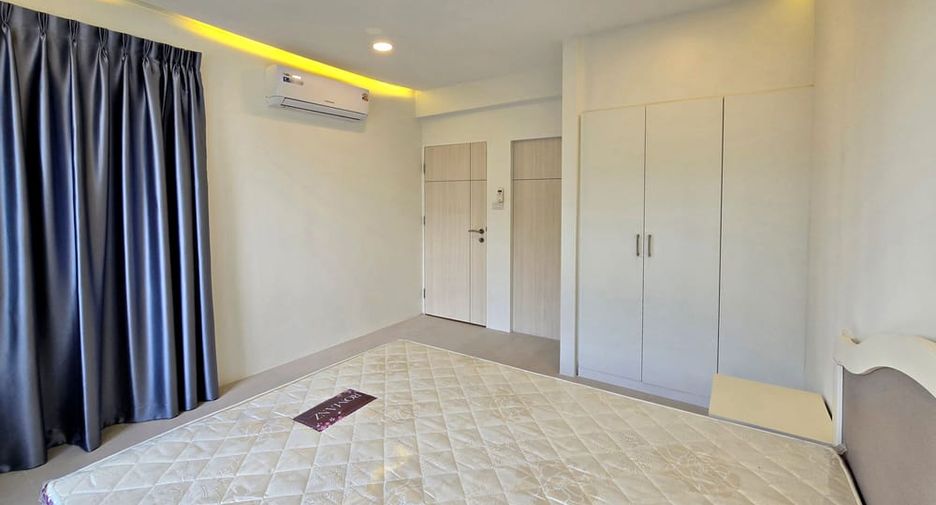 For sale 2 ベッドルーム condo in Bang Lamung, Chonburi