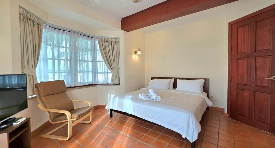 For sale 5 bedrooms villa in Bang Lamung, Chonburi