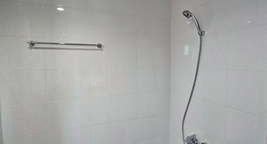 Haus zur Miete mit 3 Zimmer in Bang Lamung, Chonburi