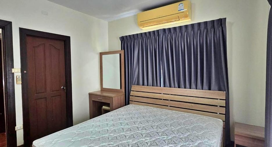 Haus zur Miete mit 3 Zimmer in Bang Lamung, Chonburi