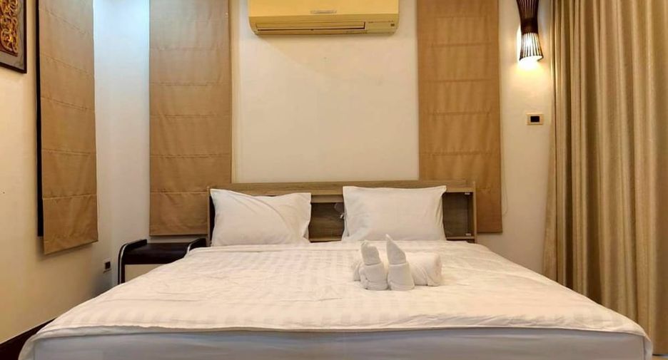 Villa en alquiler de 5 habitaciones en Bang Lamung, Chonburi