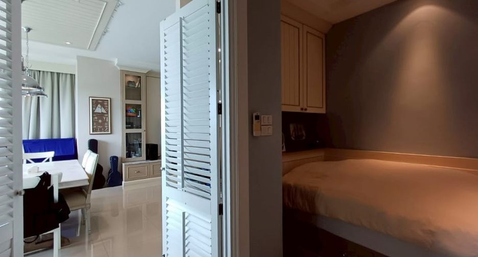 For sale 3 bedrooms condo in Na Jomtien, Pattaya