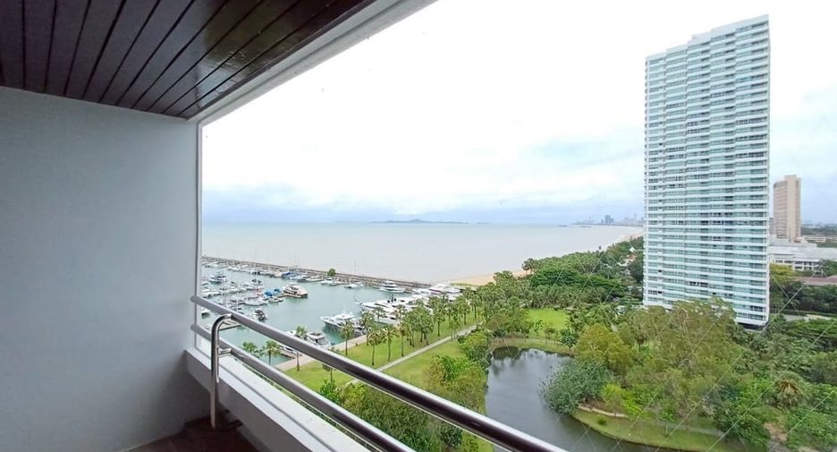 For rent 3 bedrooms condo in Na Jomtien, Pattaya