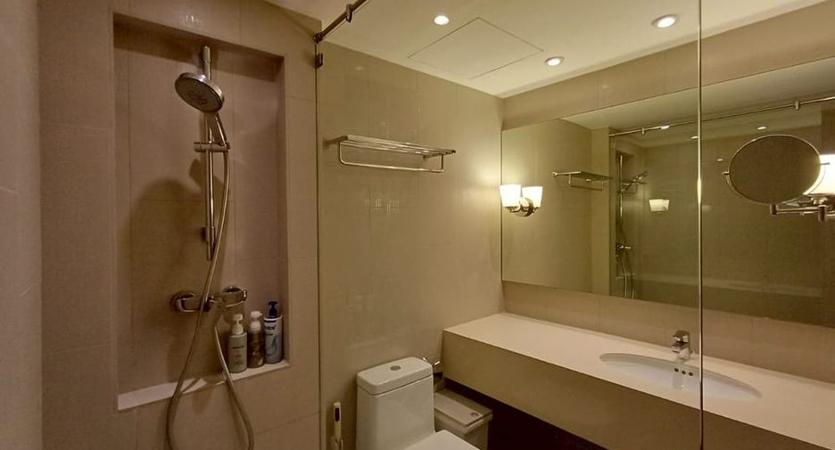 For rent 4 bedrooms condo in Na Jomtien, Pattaya