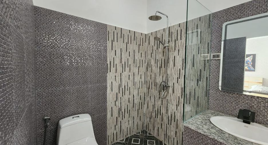 À vendre 6 chambres villa à Bang Lamung, Chonburi