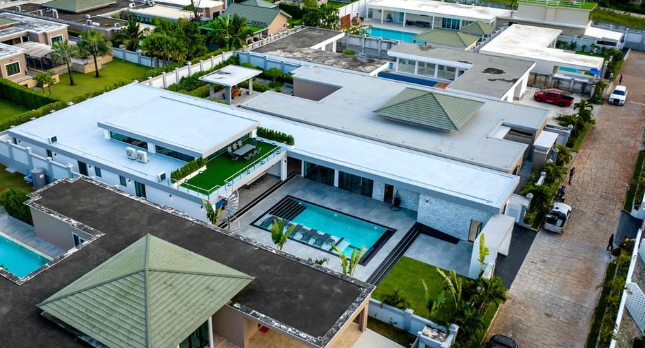 For sale 6 ベッドルーム villa in Bang Lamung, Chonburi