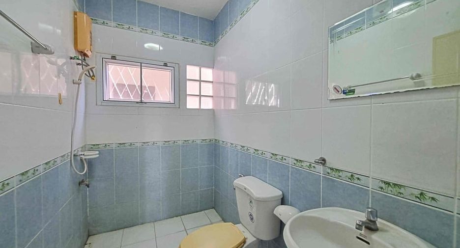 For rent 3 bedrooms house in Bang Lamung, Chonburi