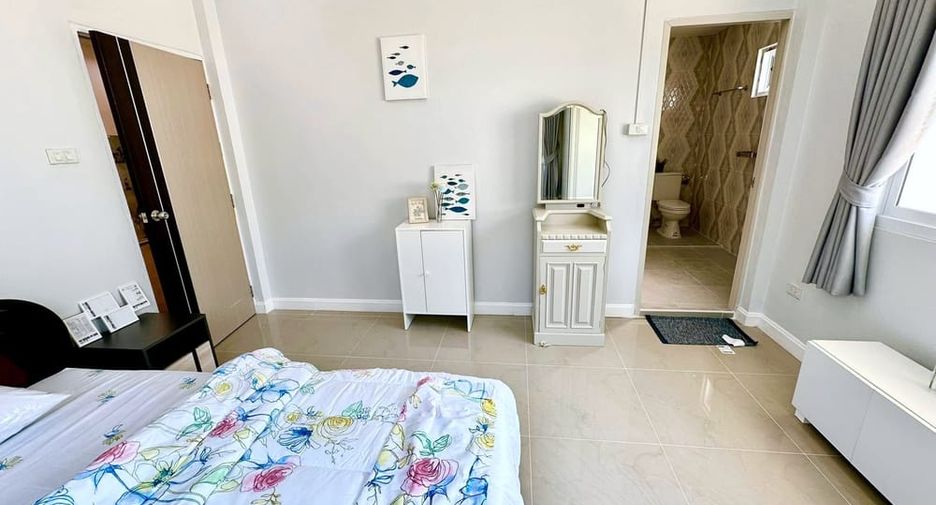 For sale 5 bedrooms villa in Bang Lamung, Chonburi