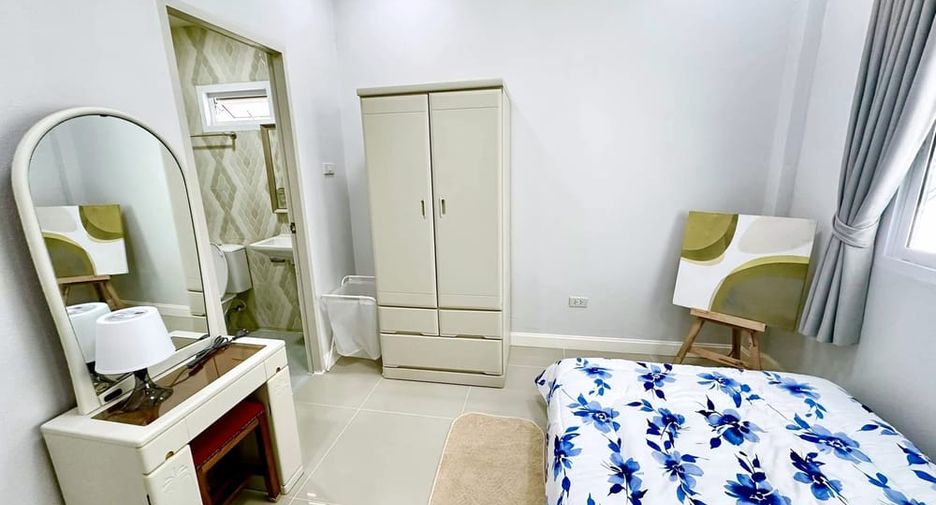 For sale 5 bedrooms villa in Bang Lamung, Chonburi