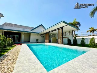 For sale 5 bedrooms villa in Bang Lamung, Chonburi