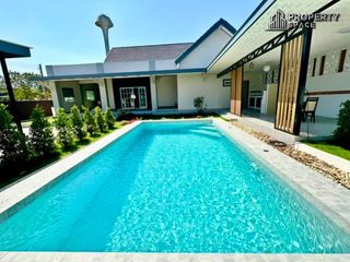 For sale 5 bedrooms villa in Bang Lamung, Chonburi