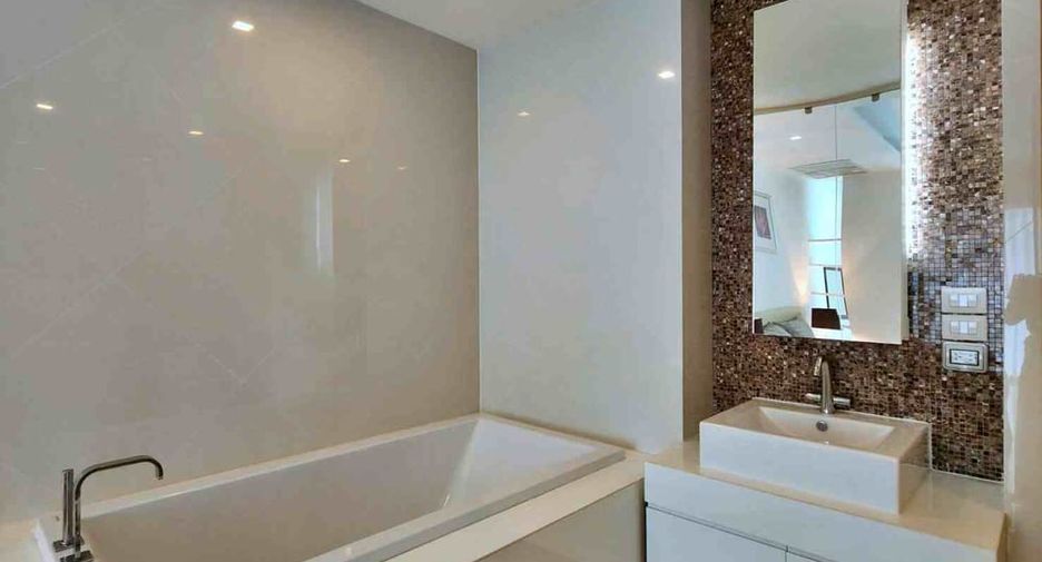 Condo en alquiler y en venta de 3 habitaciones en Bang Lamung, Chonburi