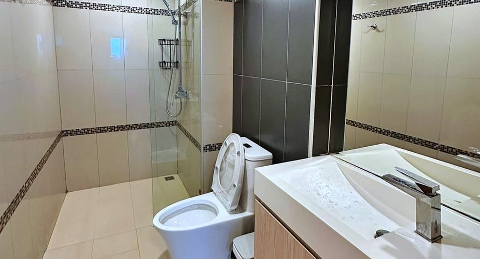 À vendre 2 chambres condo à Jomtien, Pattaya