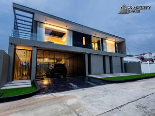 Villa zur Miete mit 5 Zimmer in Bang Lamung, Chonburi