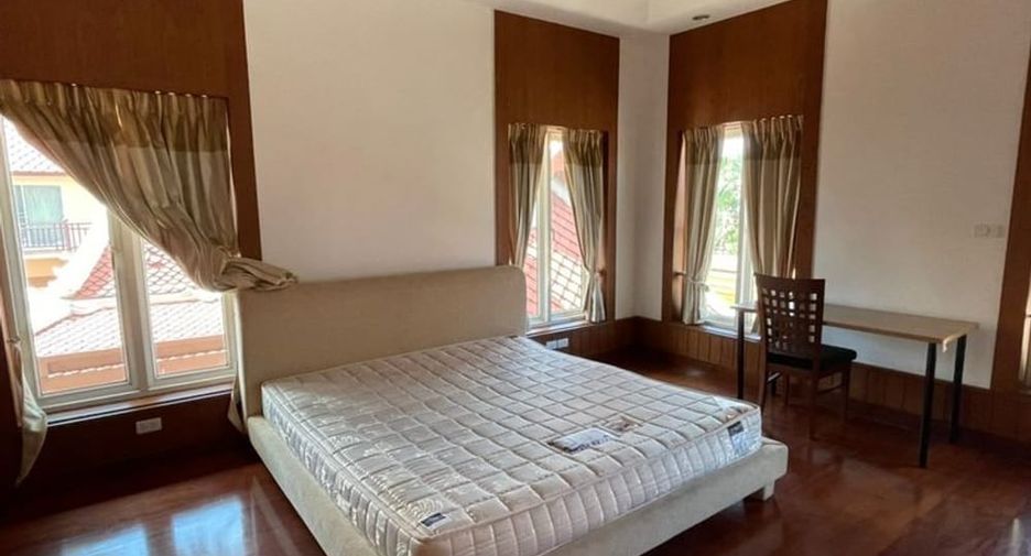 À louer 5 chambres villa à Bang Lamung, Chonburi