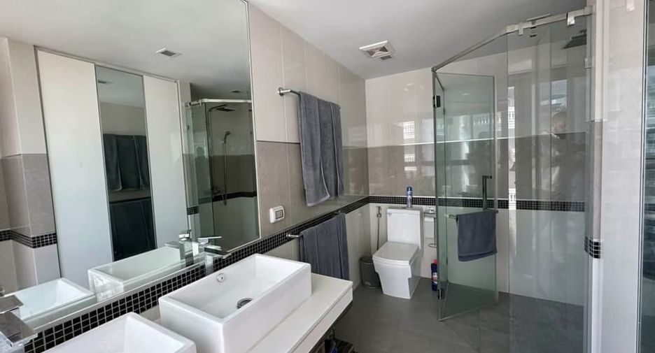 For sale 2 bedrooms condo in Bang Lamung, Chonburi