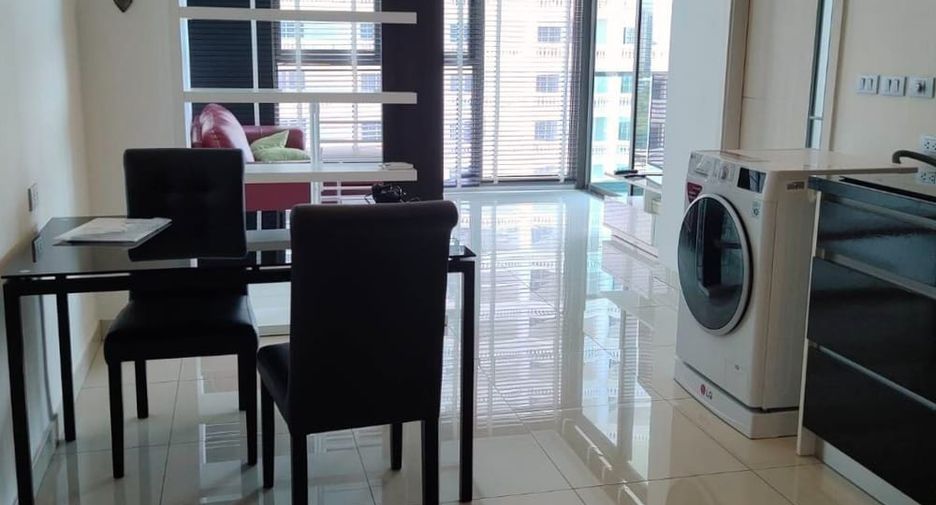 For sale 1 bed condo in Bang Lamung, Chonburi