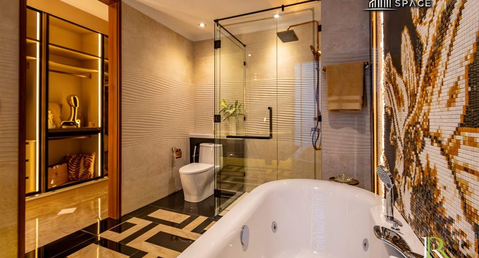 For sale 3 ベッドルーム condo in Bang Lamung, Chonburi