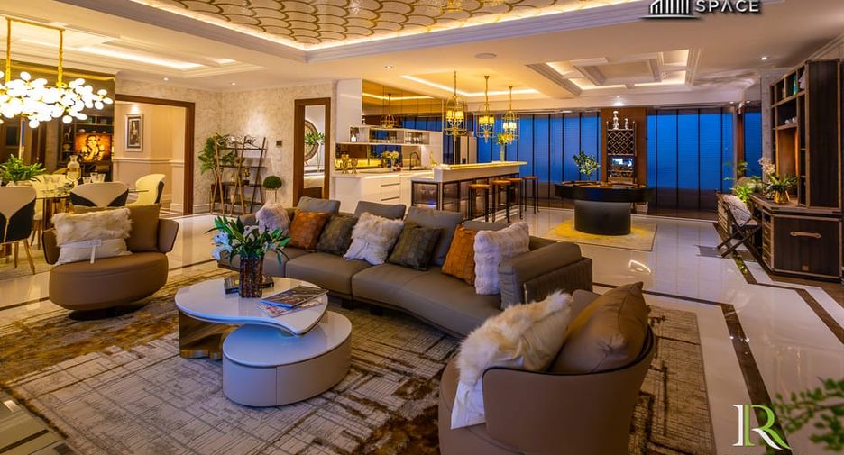 For sale 3 ベッドルーム condo in Bang Lamung, Chonburi