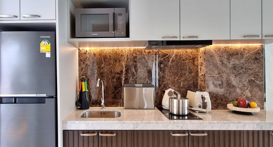 For sale 2 ベッドルーム condo in Bang Lamung, Chonburi