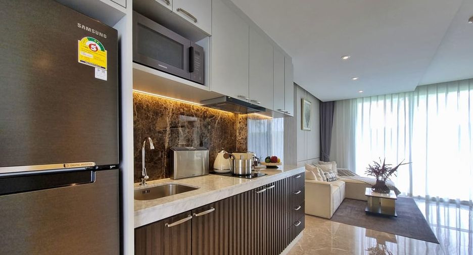 For sale 2 ベッドルーム condo in Bang Lamung, Chonburi