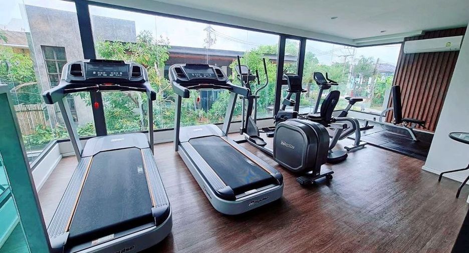 For sale 2 ベッドルーム condo in Bang Lamung, Chonburi