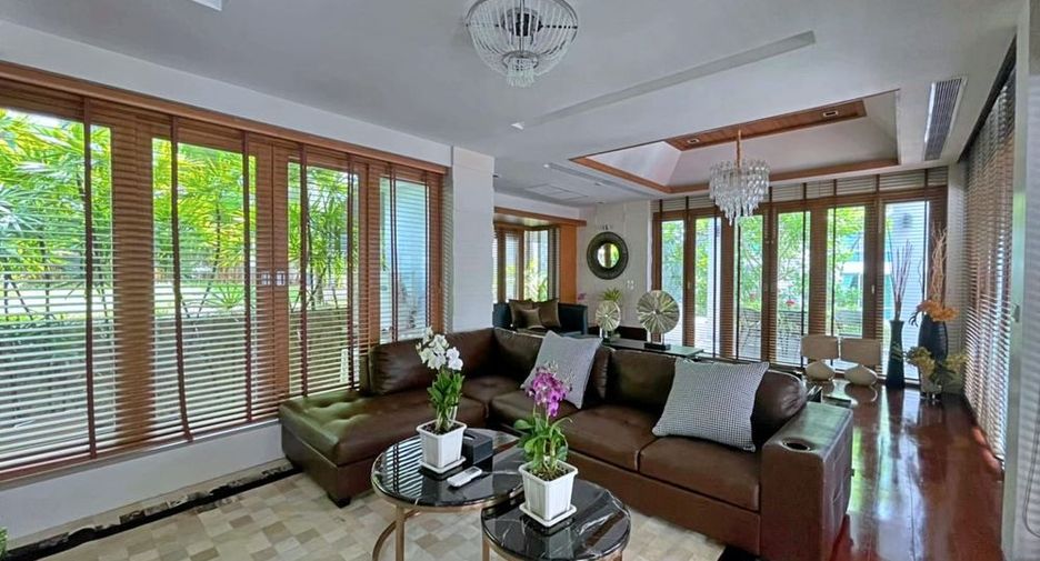 For rent and for sale 5 bedrooms villa in Bang Lamung, Chonburi