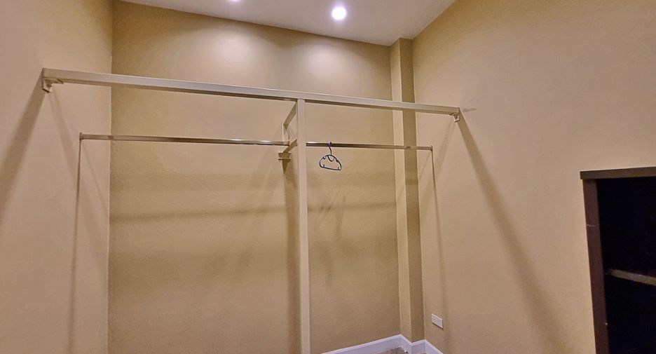 For rent 2 bedrooms villa in Bang Lamung, Chonburi