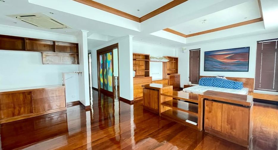 À vendre 5 chambres villa à Bang Lamung, Chonburi
