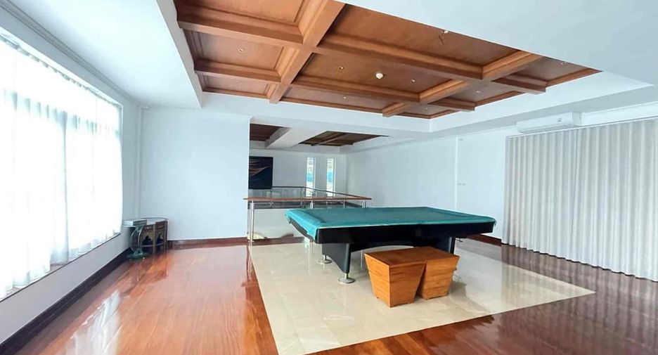 À vendre 5 chambres villa à Bang Lamung, Chonburi