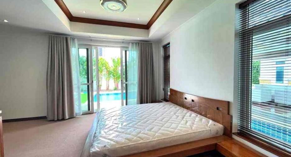 À vendre 5 chambres villa à Bang Lamung, Chonburi