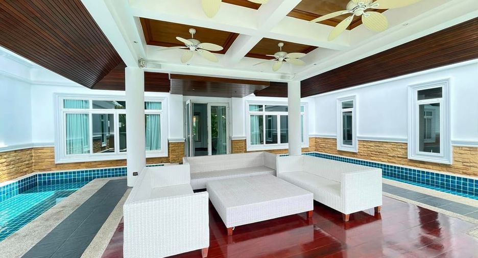 À vendre 5 chambres villa à Bang Lamung, Chonburi