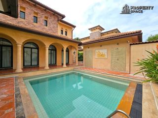 For rent 4 bedrooms villa in Huay Yai, Pattaya