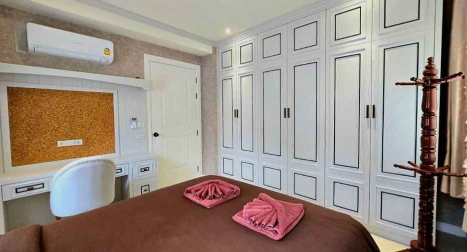 À louer 4 chambres villa à Huay Yai, Pattaya