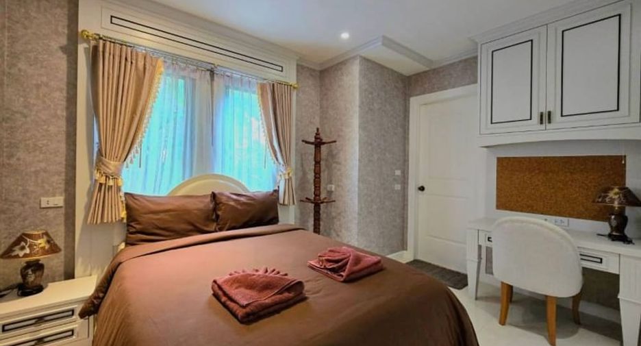 À louer 4 chambres villa à Huay Yai, Pattaya