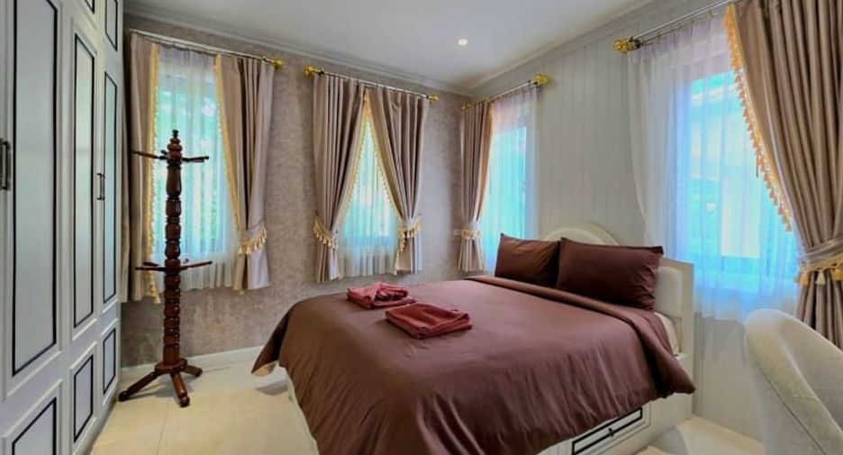 À louer 4 chambres villa à Huay Yai, Pattaya