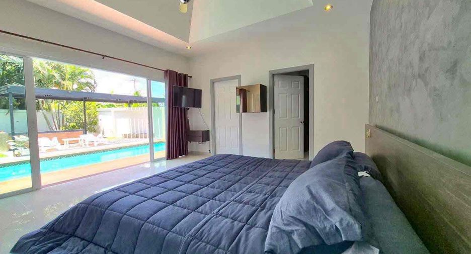 For rent 3 bedrooms villa in Bang Lamung, Chonburi