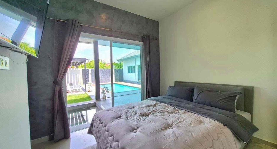 For rent 3 bedrooms villa in Bang Lamung, Chonburi