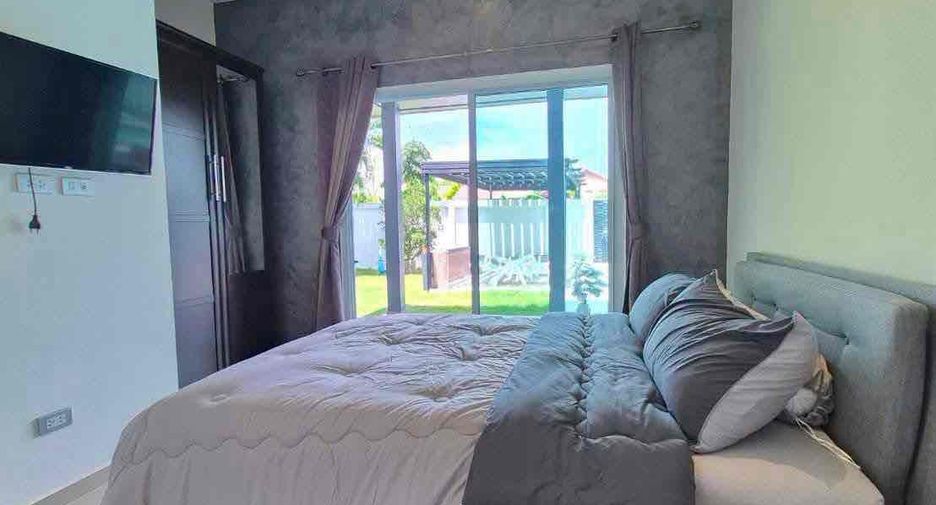 For rent 3 bedrooms villa in Bang Lamung, Chonburi