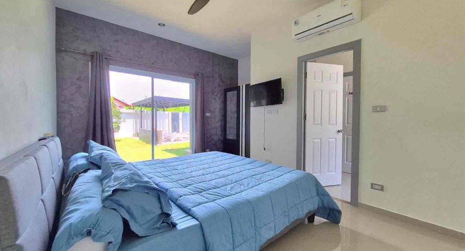 For rent 3 bedrooms villa in Bang Lamung, Chonburi
