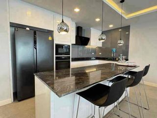 À louer 3 chambres villa à Bang Lamung, Chonburi