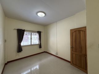 Reihenhaus zum Kauf mit 4 Zimmer in Mueang Samut Prakan, Samut Prakan