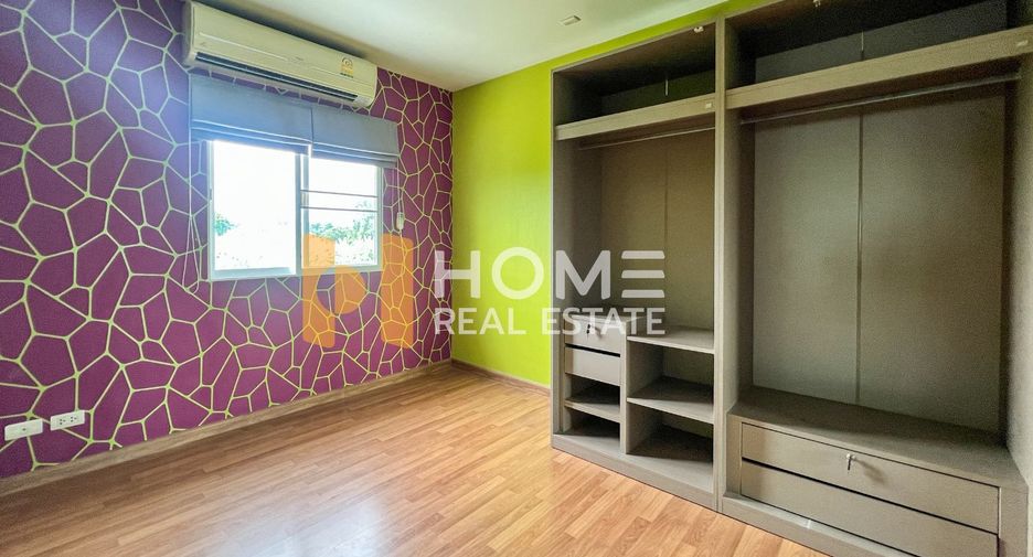 For sale 3 bedrooms house in Lat Krabang, Bangkok