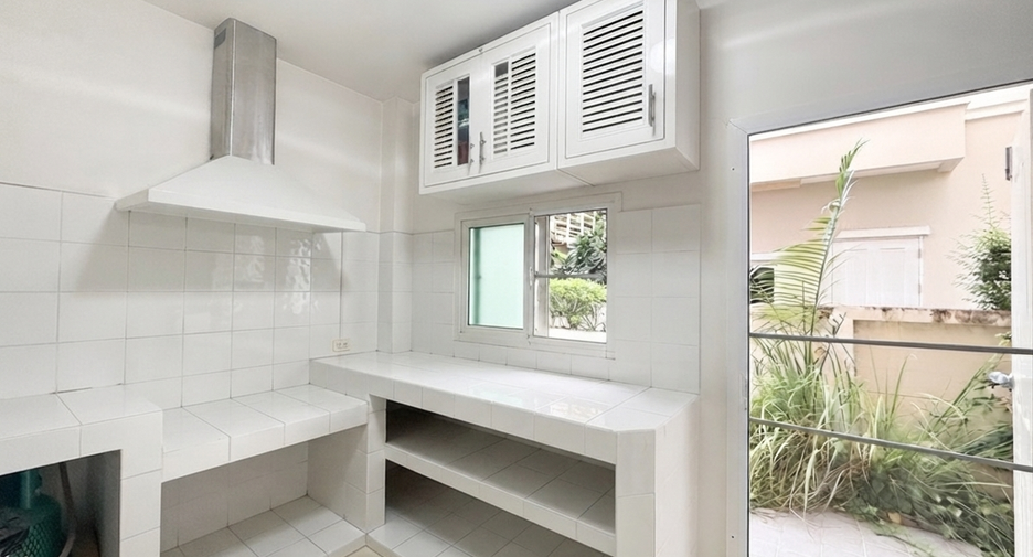 For sale 3 bedrooms house in Mueang Nonthaburi, Nonthaburi