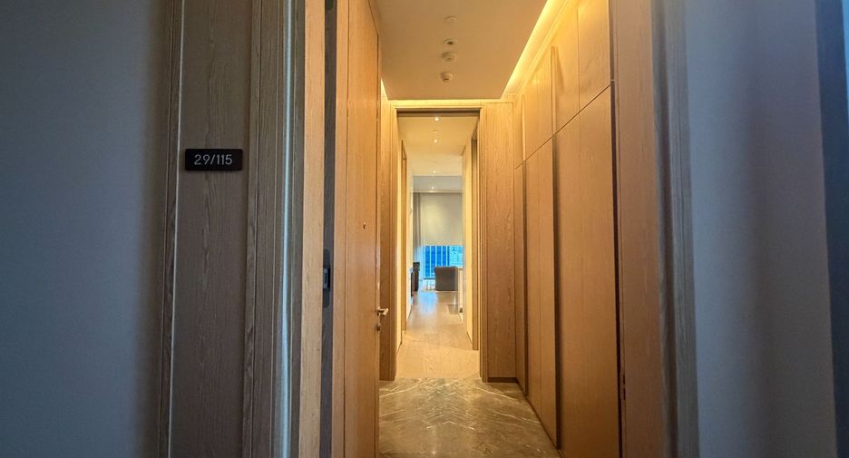 For rent 1 bed condo in Pathum Wan, Bangkok